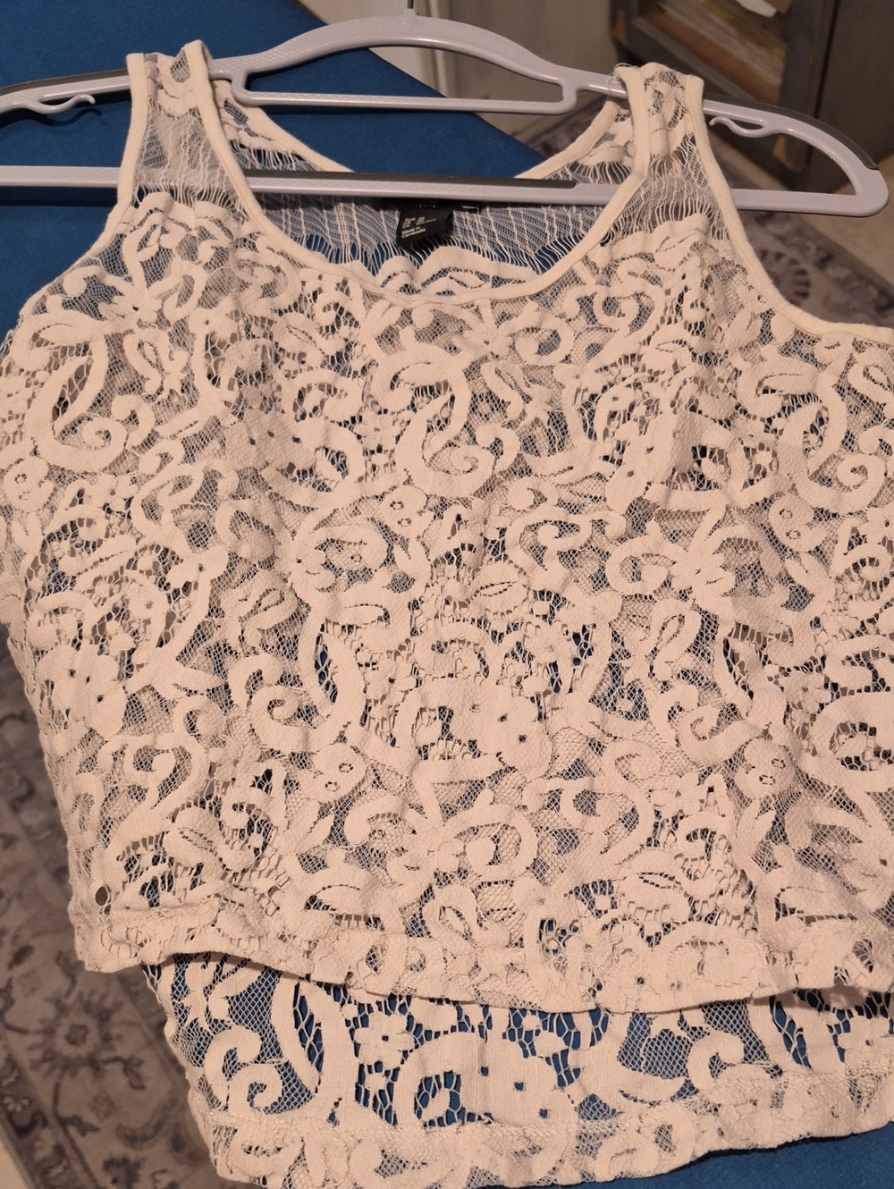 H& M Lace Cropped Tank Top - Cream